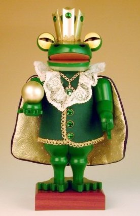 Frog King<br>2000 Club Piece Nutcracker